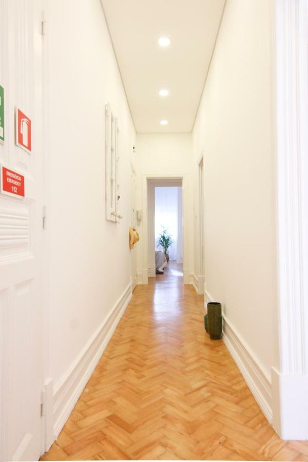 Amazing Apartment Fully Renovated In Center Lisbon Exterior photo