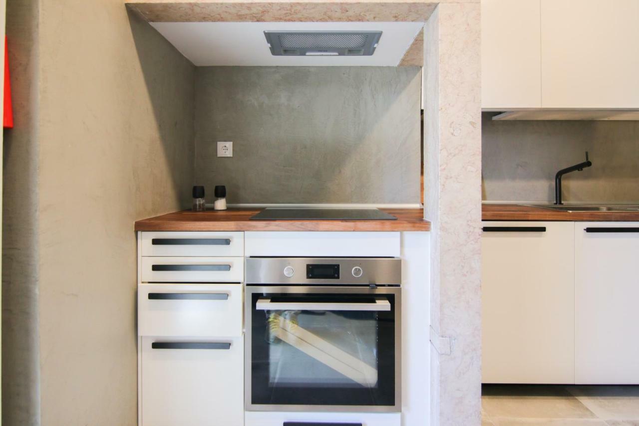 Amazing Apartment Fully Renovated In Center Lisbon Exterior photo